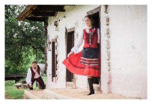 Svadobný fotograf Humenné, Vranov - Matúš Vencúrik, fotenie v kroji