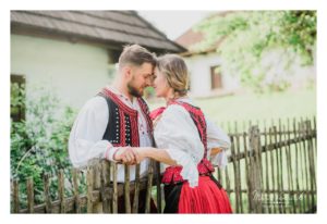 Svadobný fotograf Humenné, Vranov - Matúš Vencúrik, fotenie v kroji