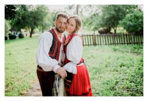 Svadobný fotograf Humenné, Vranov - Matúš Vencúrik, fotenie v kroji