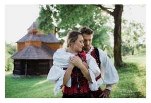 Svadobný fotograf Humenné, Vranov - Matúš Vencúrik, fotenie v kroji