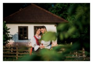 Svadobný fotograf Humenné, Vranov - Matúš Vencúrik, fotenie v kroji