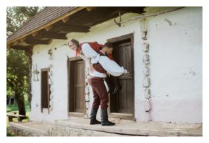 Svadobný fotograf Humenné, Vranov - Matúš Vencúrik, fotenie v kroji